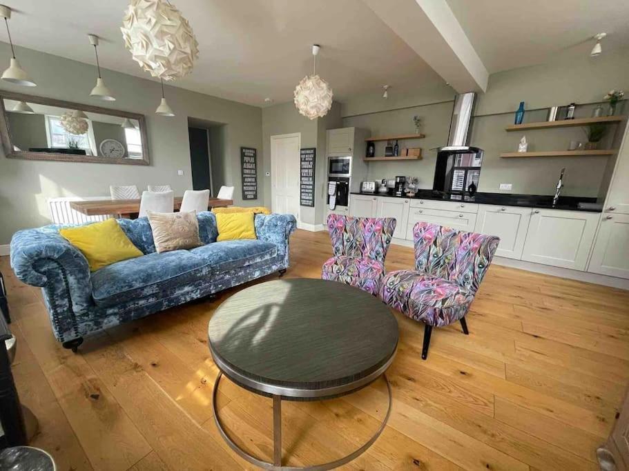 Luxurious 2 Bedroom Apartment In Central Berwick Bagian luar foto
